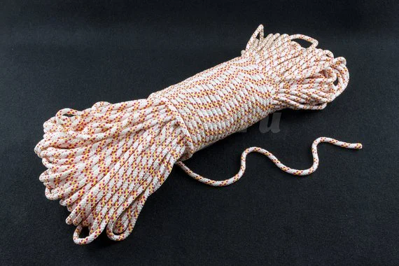 Трос лодочный 8мм 1100кгс (бухта 100м)