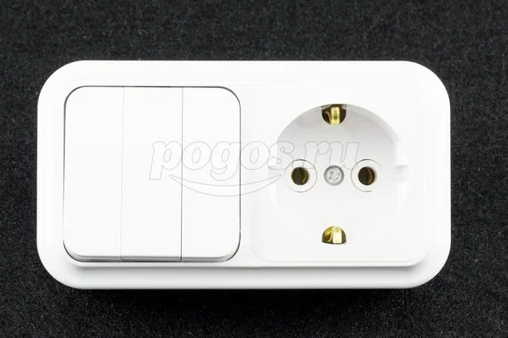 Выключатель 3кл + розетка с/з 10х16А 230В гориз белый Пралеска BYLECTRICA