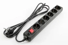 Фильтр сетевой с/з 6x3 черный TDM