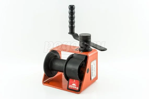 Лебедка ручная TOHO червячная 250кг тросовая без троса