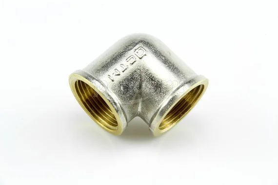 Уголок F 3/4  латунь CTM