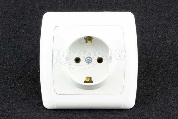 Розетка 1ая с/з 2п 16А 230В TDM