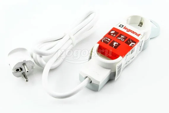 Удлинитель с/з 3x1.5м LEGRAND