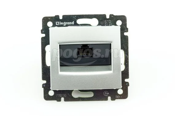 Розетка 1ая RJ45 кат.5e серебро Valena LEGRAND