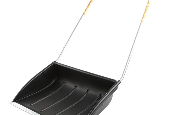 Скрепер пластиковый ковш 720х1495мм  FISKARS