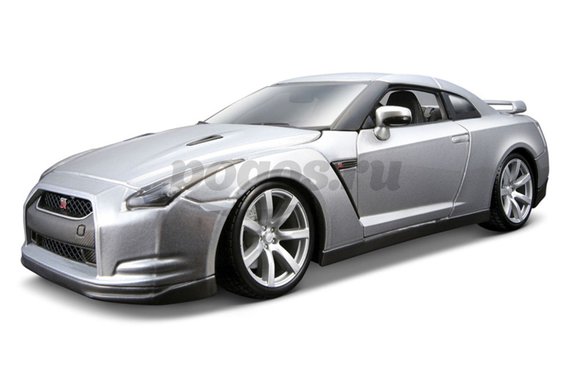 Машина Nissan GT-R 1:18 металл  BBURAGO