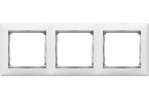 Рамка 3п белый/кристалл вертикальная Valena LEGRAND