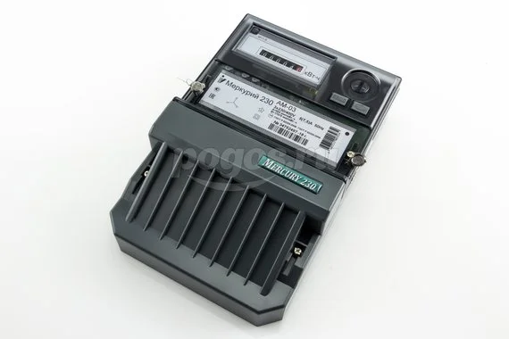 Электросчетчик трехфазный  5(7,5)A 230/400V кл.точности 0,5S на щиток МЕРКУРИЙ