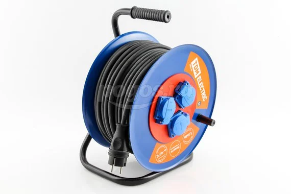 Удлинитель с/з 3x40м TDM на катушке 3x2.5