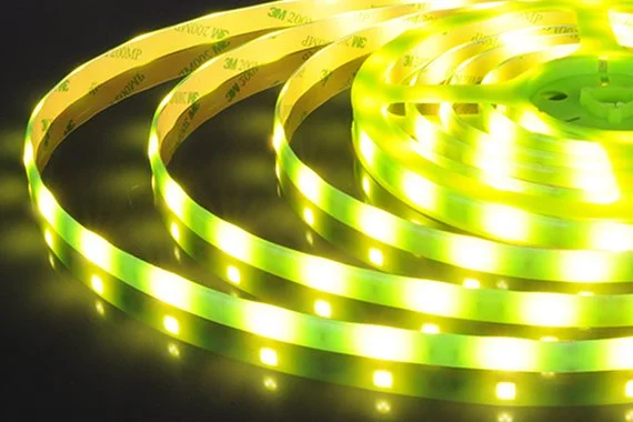 Светодиодная лента 5050/30 7,2W 12V зеленый светонакопительный эффект Elektrostandard