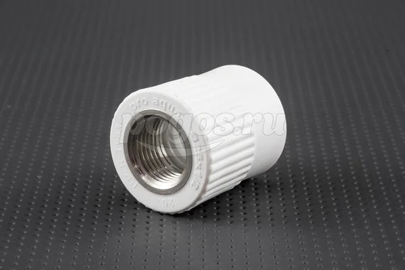 Муфта PP-R комб 25 F 1/2 PROAQUA