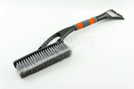 Щетка-сметка для снега со скребком, 600мм STELS 55297