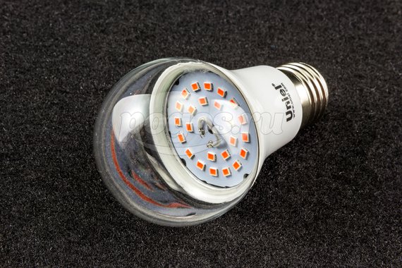 Лампа UNIEL Е27 9W А60 светодиодная