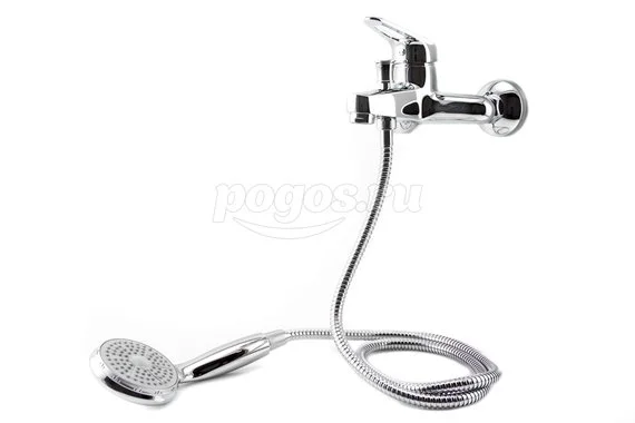 Смеситель однорычажный для ванны, кор.излив Luna  LEMARK