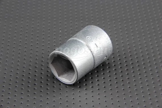 Головка торцевая 1/2" DR (17 мм)