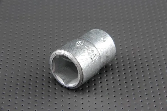 Головка торцевая 1/2" DR (18 мм)
