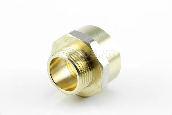 Переходник резьбовой F 1"1/4 - M 1 (под ключ) латунь CTM