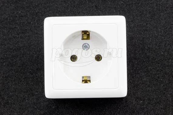 Розетка 1ая c/з 16А 250В о/у белый Хит SCHNEIDER ELECTRIC