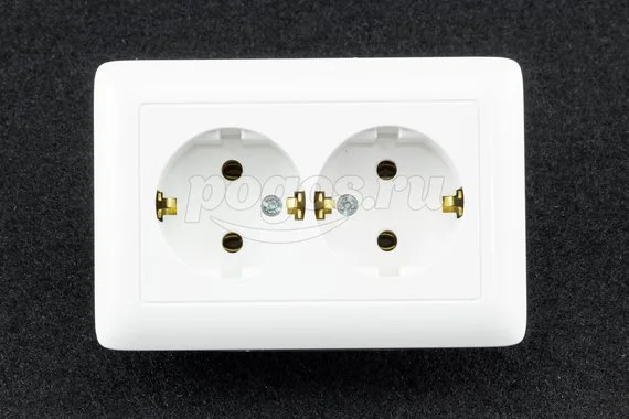 Розетка 2ая c/з 16А 250В с/у белый Хит SCHNEIDER ELECTRIC