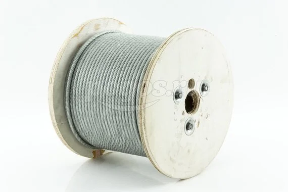 Трос 5/6мм оцинкованный в ПВХ оплетке 300кгс DIN 3055 (бухта 100м)