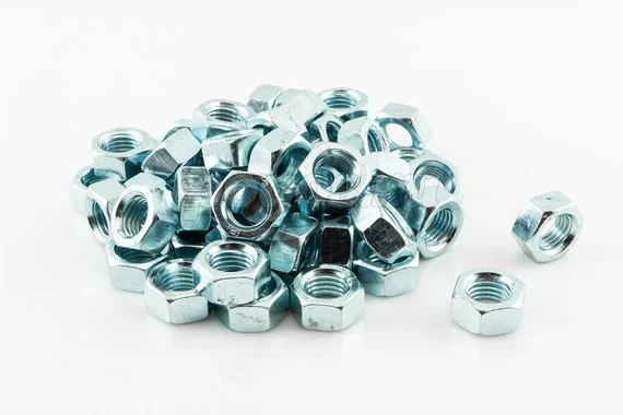 Гайка М20 шестигранная цинк DIN 934 (упаковка 3кг)