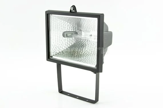 Прожектор галогенный черн TDM SQ0301-0004 500W