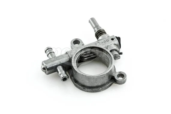 Насос масляный для бензопилы 38сс  SPECTRUM