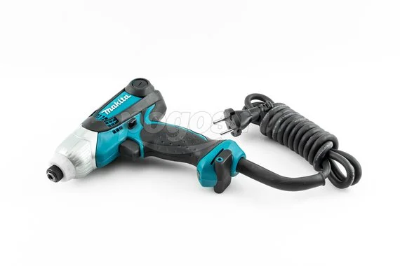 Сетевой ударный шуруповерт MAKITA TD0101F