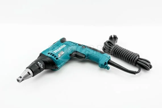 Сетевой шуруповерт MAKITA FS4000