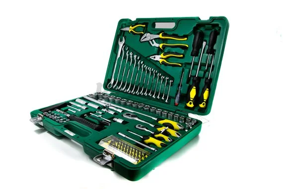 Набор инструмента 104 предмета  АРСЕНАЛ 