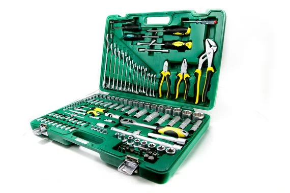 Набор инструмента 132 предмета  АРСЕНАЛ 