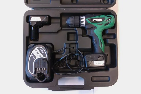 Дрель-шуруповерт HITACHI DS10DFL
