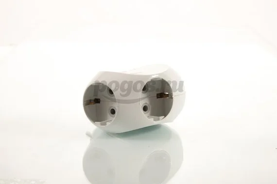 Тройник с/з, 16А, MAKEL 10015 