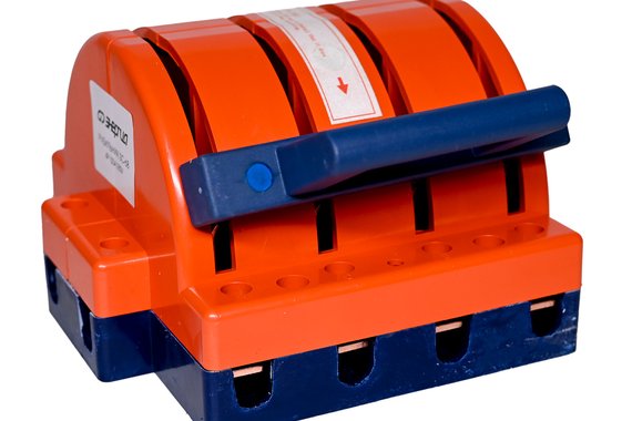 Рубильник перекидной 4п 100А  Энергия