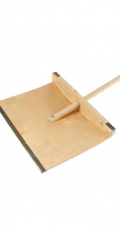 Лопата снеговая 380х500мм фанерная  Баба Яга