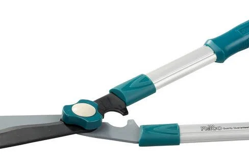 Кусторез 560мм алюминиевая рукоятка  RACO 