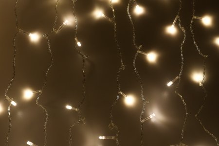 Гирлянда светодиодная "Занавес" 2,0*1,5м 204LED, постоянное свечение, IP44, теплый белый  Feron